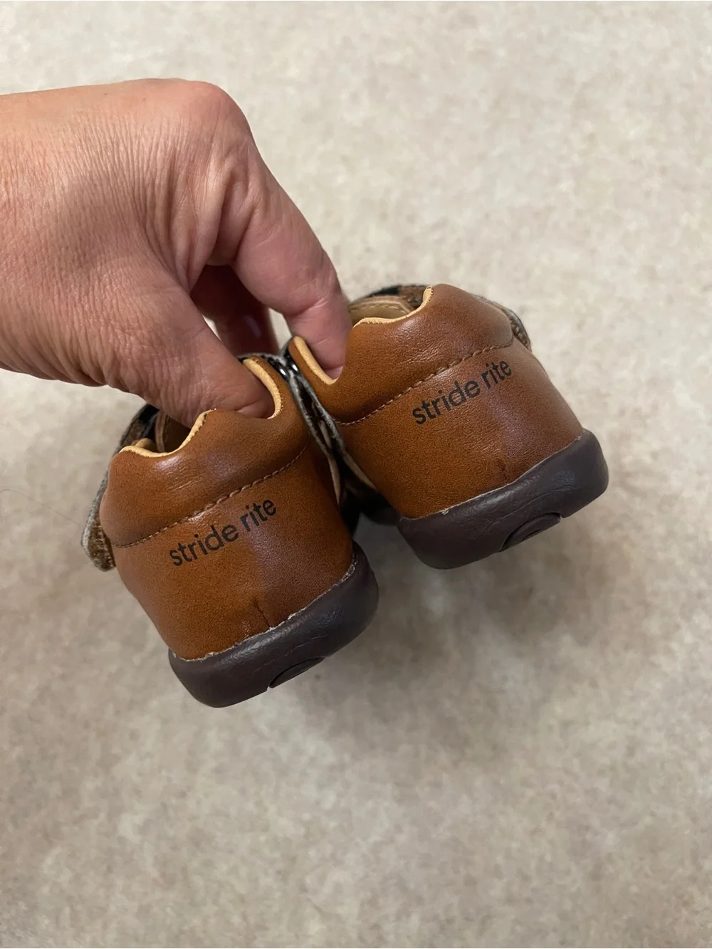 Stride Rite Archie Brown Leather Baby Toddle Fisherman Sandals Boys Size 6.5